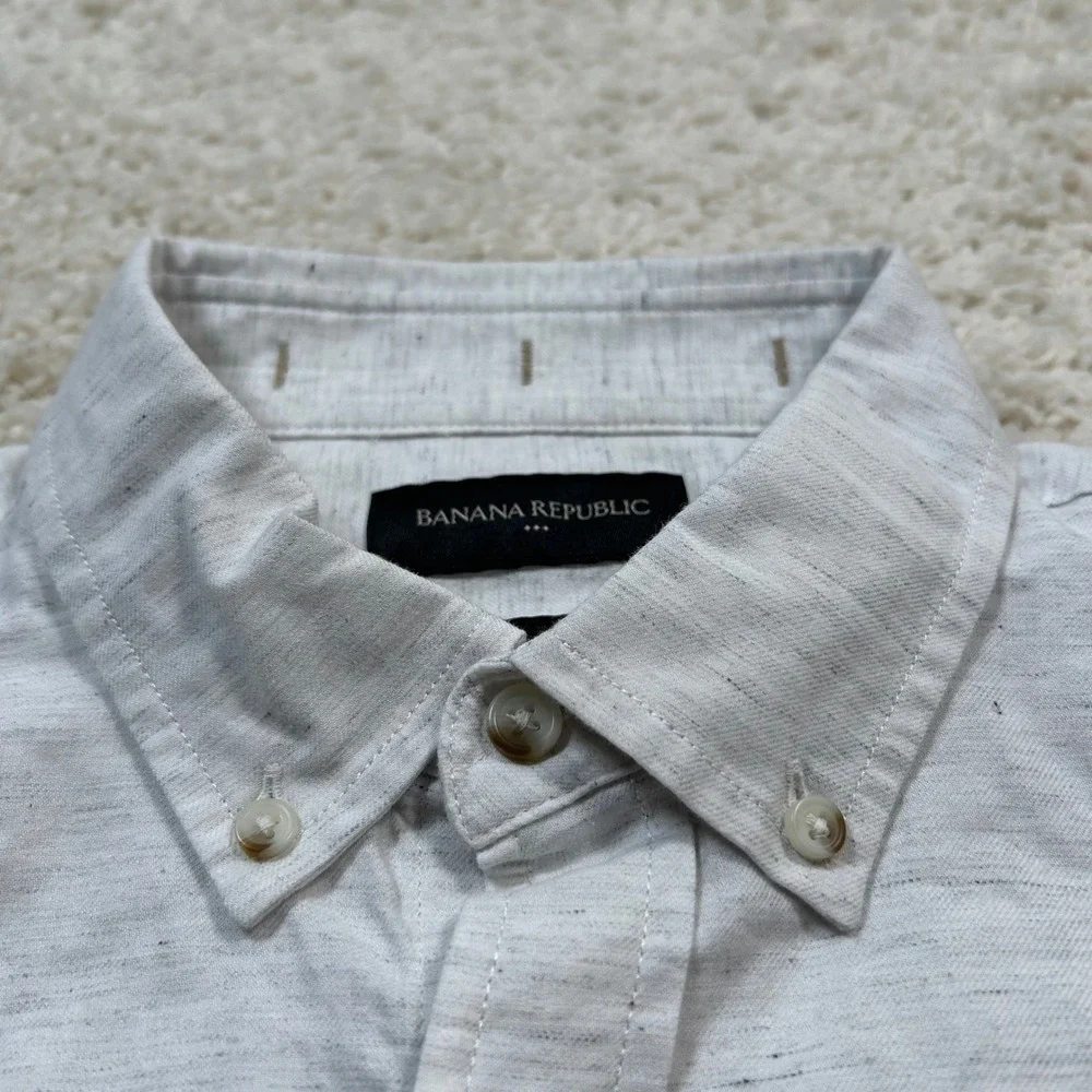 Banana Republic Shirt Medium Light Grey Slim Fit Short Sleeve Button Down New